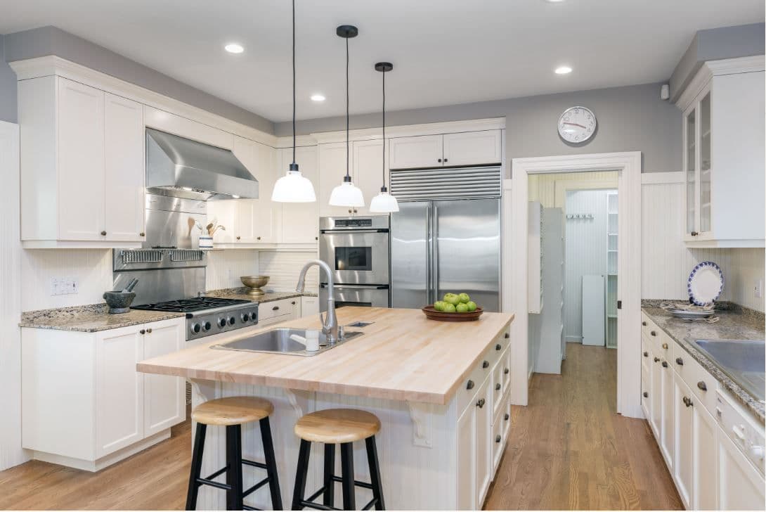 Blog post Why luxury vinyl flooring is great for Tampa Bay area homes image