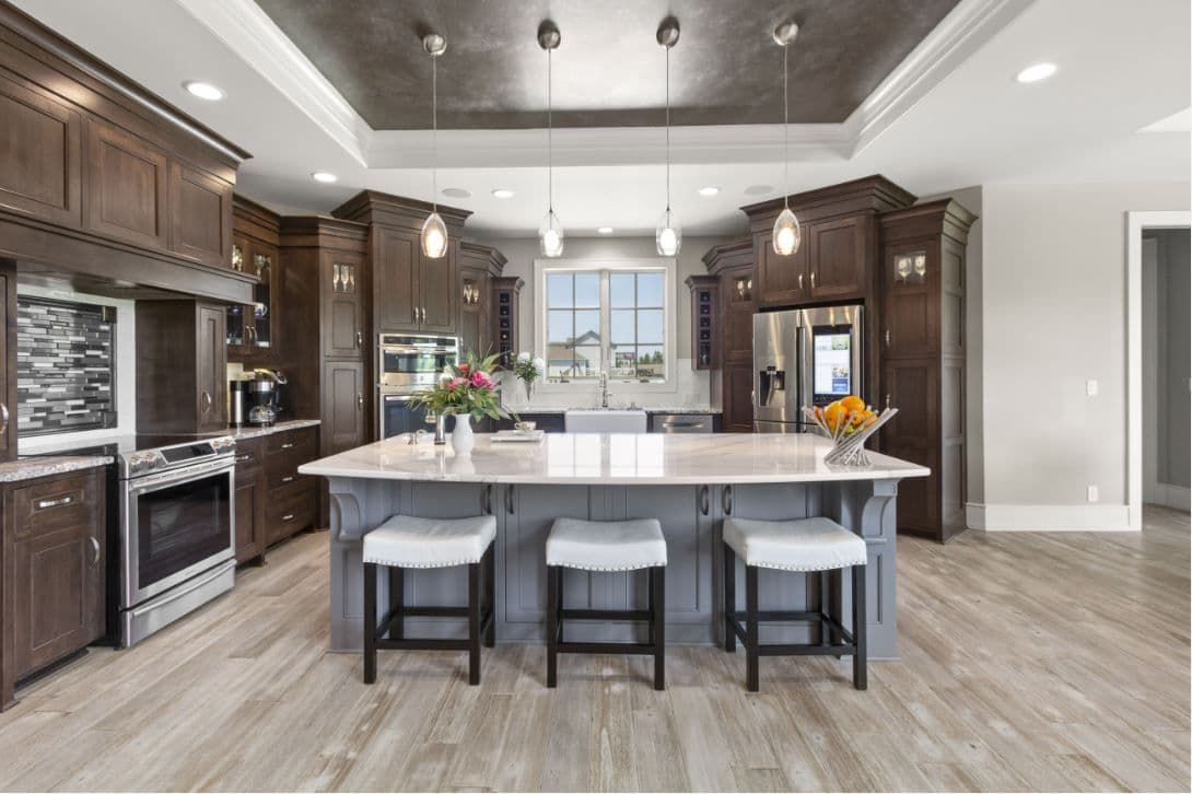 Blog post How to maintain laminate flooring in your Florida home image